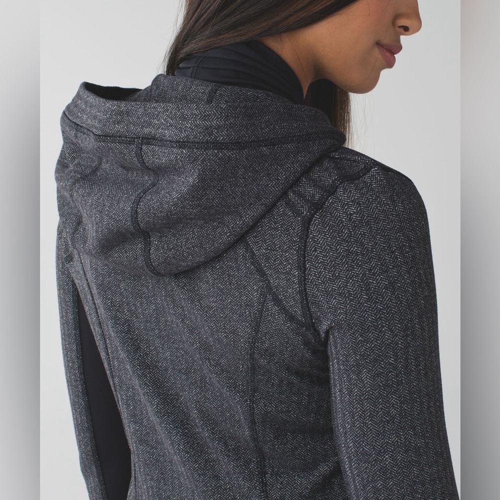 Lululemon Daily Practice Jacket
Heathered Herringbone Heathered Black - Picture 7 of 12